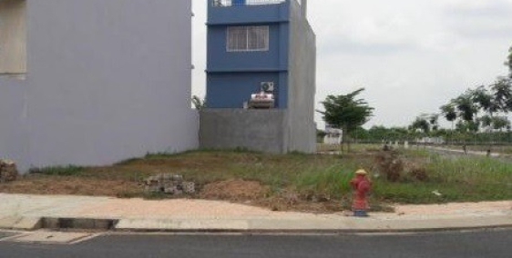 Gia chủ cần bán miếng góc 2 mặt tiền 7x18 gần ngay QL22