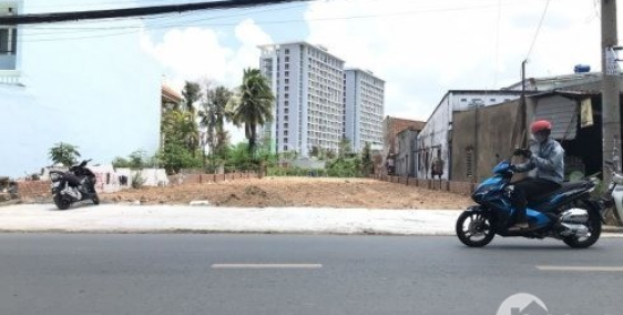 Bán Lô Đất Phú Hữu, Quận 9, DT: 445/m2, Giá 26 triệu/m2