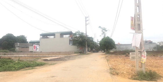 Em còn 2 suất mặt đường sát khu cnc hoà lạc giá rẻ. Lh em Công.0859961111