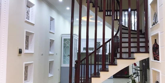 Cung điện trong lòng phố Trần Duy Hưng diện tích 57 m2 x 4 Tầng, Mặt tiền 4m