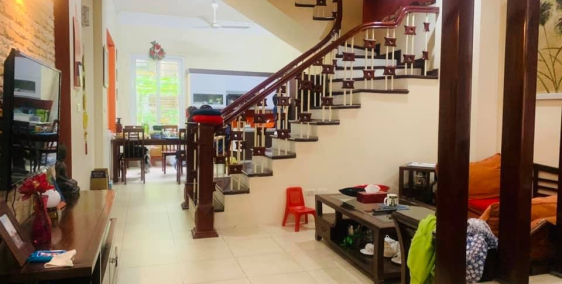 Bán nhà đất quận Thanh Xuân,  phố Khương Đình. 52m, 3 tầng. Giá 4 tỷ 600tr
