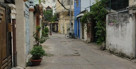 Siêu hiếm, siêu đỉnh, nhà HXH CMT8, Quận 10, 4.7x22, chỉ 12,6 tỷ.