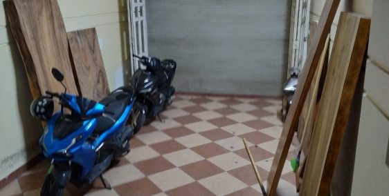 cho thuê nhà mặt ngõ 538 đường láng đống đa hà nội. S= 63m X 5T