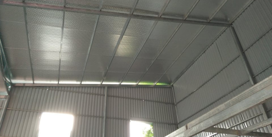 Kho mới dựng, cạnh cầu Thanh Trì, Lĩnh Nam