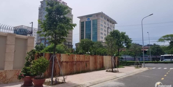 Cần Cho Thuê Đất Trống 2 Mặt tiền Đường 3/2  1350m