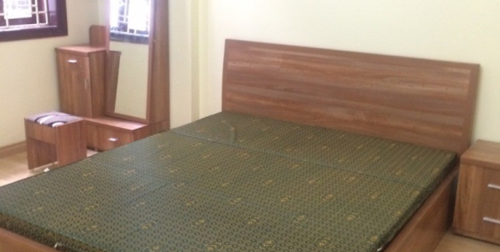 Cho thuê nhà nguyên căn ở Đội Cấn 3 phòng ngủ full đồ.