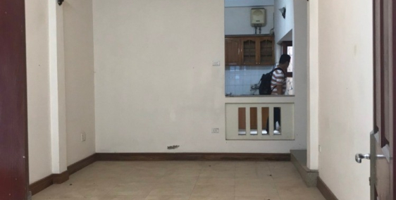 Cho thuê nhà nguyên căn Tôn Đức Thắng, Đống Đa 5 phòng ngủ oto đỗ cửa.