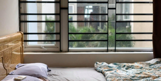 Cho thuê căn nhà 2 tầng đường 7m5 Nguyễn Cơ Thạch, gần biển, giá 10tr/th, lh 07