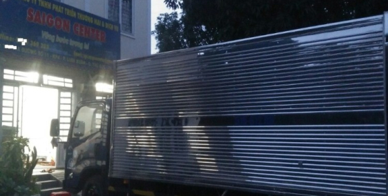 Cho thuê nhà đường số 11, P. Linh Xuân, Thủ Đức, có sân đậu ô tô