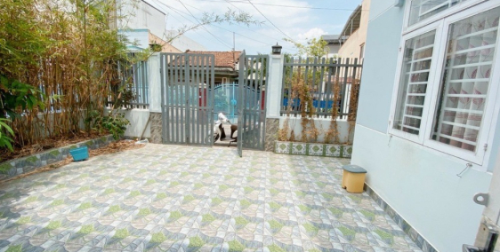 - Bán căn Biệt thự P. Quang Vinh- trung tâm Biên Hoà, giá chỉ 5ty8.