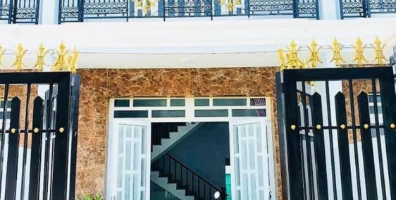 Sống cạnh biệt thự của Hồ Ngọc Hà tại nhà phố Goldenhouse Long An