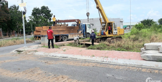 Còn 3 lô đất mặt tiền đường ĐT826 (90m2) SHR, giá để đầu tư 680tr/nền