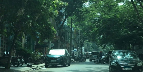 Bán nhà phân lô 5 tầng x 50m, phố trần thái tông, cầu giấy