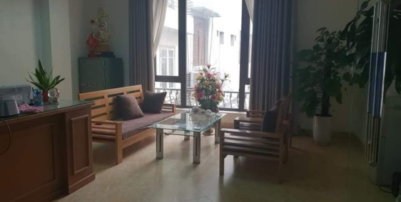 BÁN MẶT PHỐ PHẠM VĂN ĐỒNG 200TR/M NHÀ 6 TẦNG 0978439490