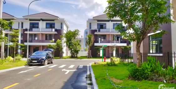 Nhà Phố Hiện Đại Đẳng Cấp Sang Trọng chỉ 2,3 tỷ/căn - trả góp Dài Hạng - SHR