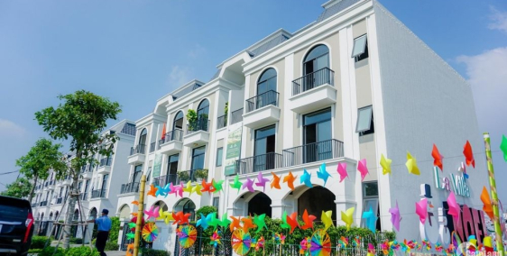 Nhà Phố 1 Trệt 2 Lầu, Mặt Tiền 40m, Trả Chậm 5 Năm KHÔNG Lãi Suất, Giảm 10%