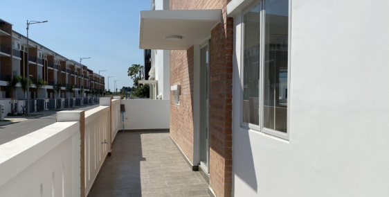 Nhà phố kinh doanh ngay 1 trệt 2 lầu Sun Casa, đô thị KCN VSIP 2, TP Mới