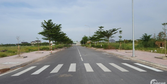 Bán gấp 2 nền đất tại Hố Nai 3, kế trường học & chợ, sổ riêng giá rẻ.