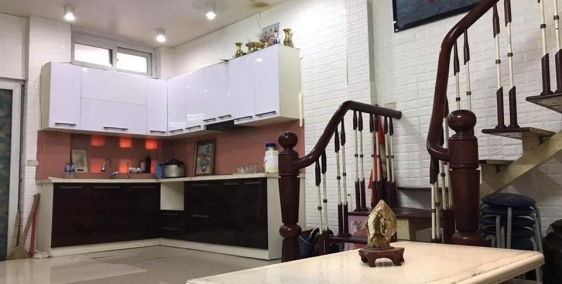 Bán nhà đẹp Ngọc Khánh, Ba Đình 42mx5 tầng giá 3.65 tỷ ngõ ba gác