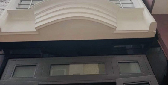 IS SO HOT!!!! Nhà ngay đường Điện Biên Phủ 1tret 2lau. SH Riêng