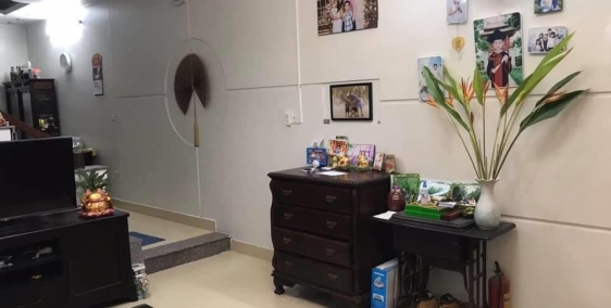 Bán nhanh covid nhà Hoàng Cầu 35m2, mặt tiền rộng, nhà đẹp ở luôn, giá 3.3 tỷ