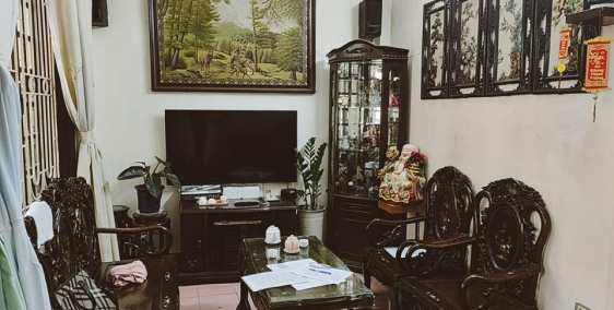 Bán nhà gần Quốc Tử Giám 48m2 đường Phan Văn Trị, Đống Đa giá 3.4 tỷ.
