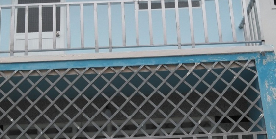 Bán nhà trên đường nguyễn thị thọ.1 trệt 1 lầu. 2 phòng ngủ. 700triệu