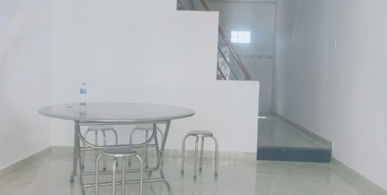 Nhà 1 trệt 1 lầu. 3 phòng ngủ. SHR. 800 Triệu