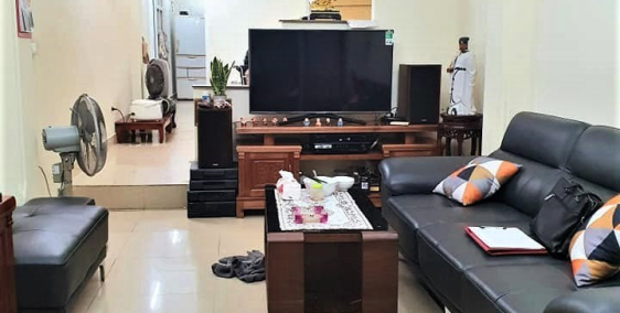 Bán nhà Trương Định, Nguyễn Đức Cảnh 60M2 x 3,5 Tầng, giá 3,3 tỷ.