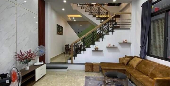 Bán gấp nhà Hẻm xe tải, Trần Hưng Đạo  Q5, 35m2, 3 tầng. Giá chỉ 7.5 Tỷ.