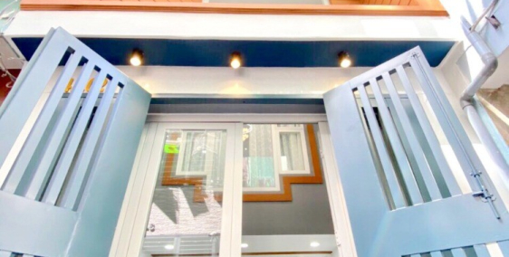 Bán nhà đẹp mặt tiền hẻm Trần Bình Trọng Phường 1 Quận 5