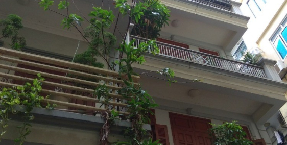 Bán gấp nhà Xuân La để chuyển gần chỗ làm, 100m ra hồ Tây, 20m ra mặt đường oto