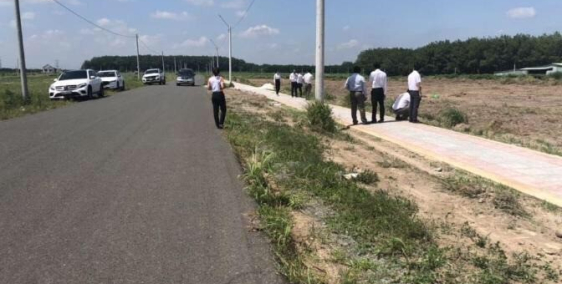 Covid nên cần bán gấp lo đất 1000m2 giá rẻ ở Bình Dương