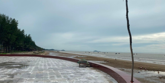 Chính chủ Bán lô đất đẹp mặt biển Hải Tiến.