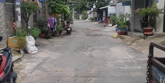 Chính chủ bán đất Hóc Môn 5x15m, Bà Điểm 5, SHR, đã có GPXD, ngay Bách Hóa Xanh