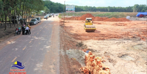 Đất Bình Dương Giá Rẻ,Mặt Tiền Đường Nhựa 15m, Giá 500 Triệu.