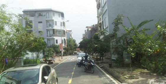 Còn đúng 1 lô 52m2, khu Huyện Ủy, kinh doanh tốt, đường cực to. lh 0835459289  -