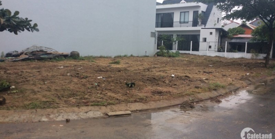 Bán 2 lô đất mặt tiền đường Phạm Thế Hiển hướng Đông bắc phường Thắng Tam.