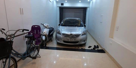 Nhà nội thất gỗ dổi xịn, ôtô vào nhà, 60m 4 tầng phố Trần Đại Nghĩa, 7,8 tỷ