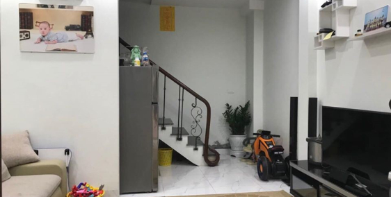 CHỈ HƠN 3 TỶ CÓ NHÀ MỚI TÂY SƠN NGÃ TƯ SỞ ĐỐNG ĐA 30M2 4 TẦNG MẶT TIỀN 4M