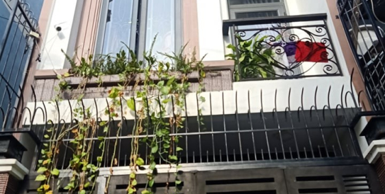 Bán gấp nhà CMT8, Quận 10, DT: 43m2, giá rẻ nhất khu vực chỉ 3 tỷ 3.