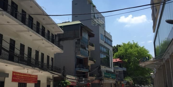 cho thuê nhà 3 mặt thoáng kinh doanh đỉnh Đường Bưởi Ba Đình