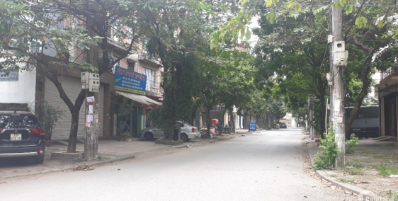 Cho thuê nhà Dương Khuê  50m*4 thông sàn có thang máy.