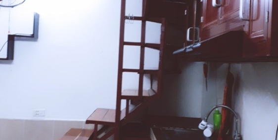 Chính chủ cho thuê nhà 2 tầng+sân, riêng biệt, tiện nghi cao cấp đầy đủ.