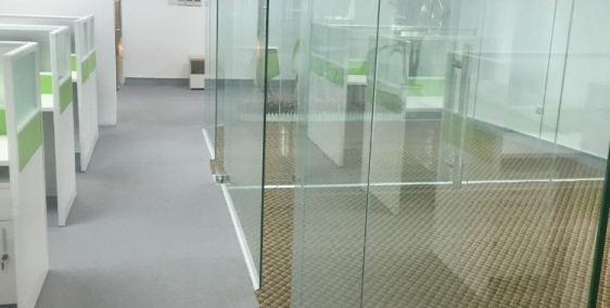 Cho thuê văn phòng 152 Phó Đức Chính - Cửa Bắc 125m2, 28 tr/th, phòng đã set-up