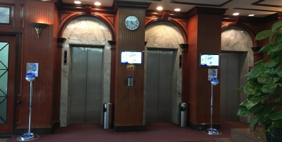 Văn phòng tòa nhà đẹp Nguyễn Huệ, Q.1, 25m2, 20.5 triệu/tháng bao thuế phí.