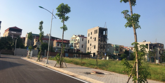 Bán lô đất giá rẻ tại phường Dĩnh Kế thành phố Bắc Giang - đường rộng , có sổ