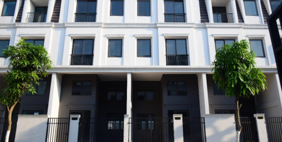 Bán nhà phố Kings Town, 3 tầng. Sổ hồng chính chủ - giá chỉ 2,5 tỷ tại Hạ Long