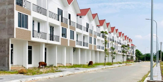 Nhà 3 tầng khu B Royal Park Huế