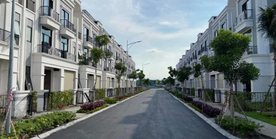 Bán Nhà phố nghỉ dưỡng 3 tầng Solar City CK 8% tặng STK 30 triệu đồng